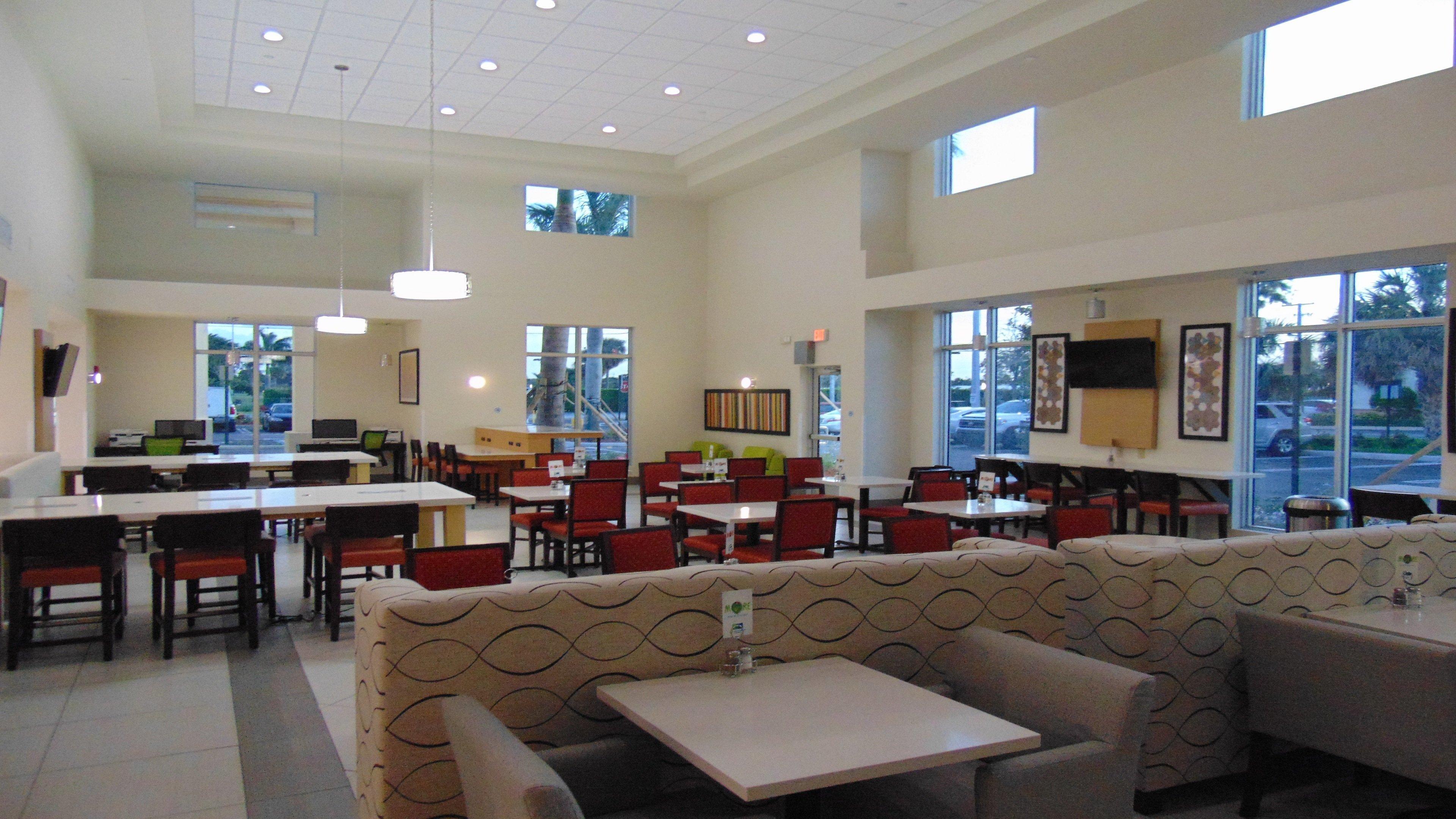 Holiday Inn Express & Suites Boynton Beach West By Ihg Kültér fotó