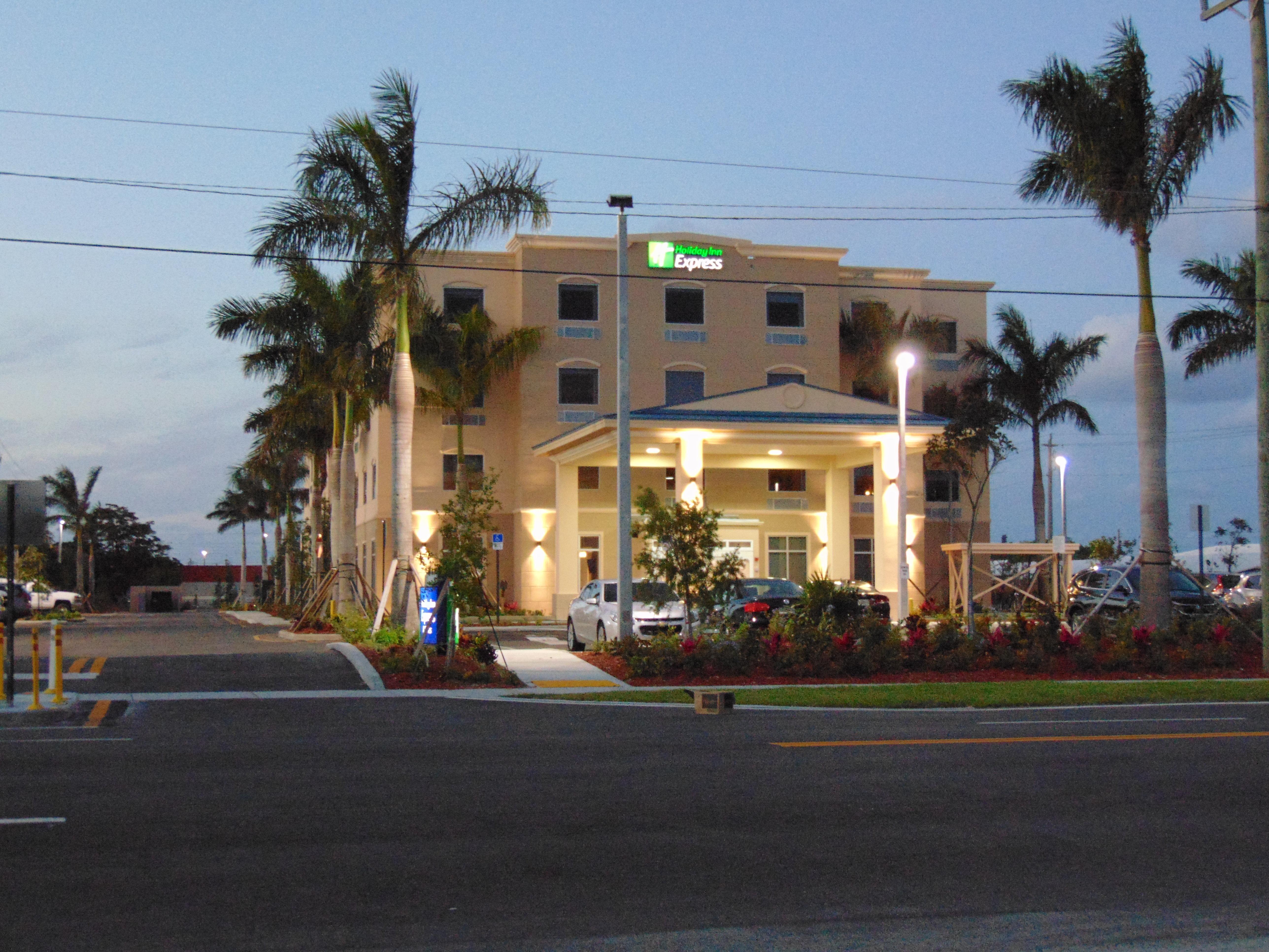 Holiday Inn Express & Suites Boynton Beach West By Ihg Kültér fotó